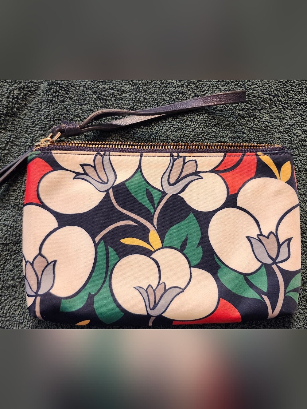 Kate Spade Magnolia Highway floral wristlet